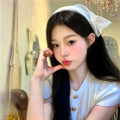 海蓝时见鲸 海报